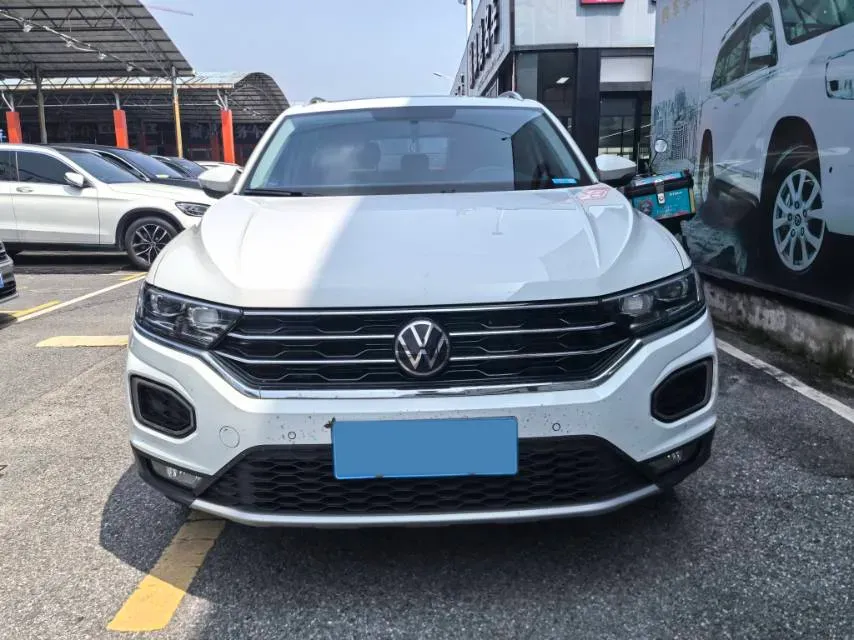 2022 Volkswagen T-Roc 1.4T 150HP L4 7DCT,autocango,china used car exporter,china ev exporter,chinese used car exporter,chinese used ev exporter