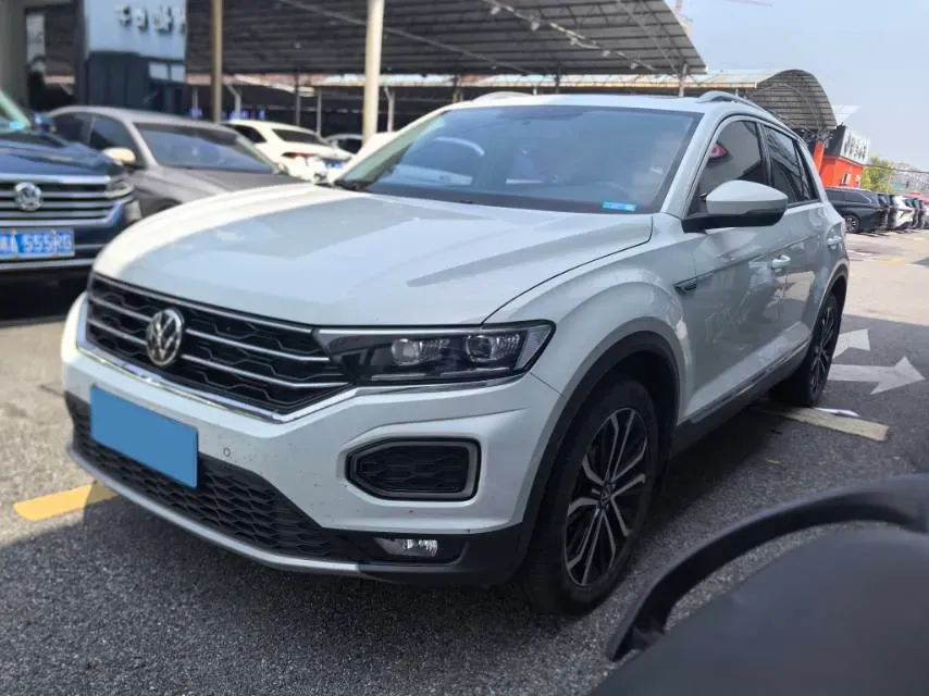 2022 Volkswagen T-Roc 1.4T 150HP L4 7DCT,autocango,china used car exporter,china ev exporter,chinese used car exporter,chinese used ev exporter