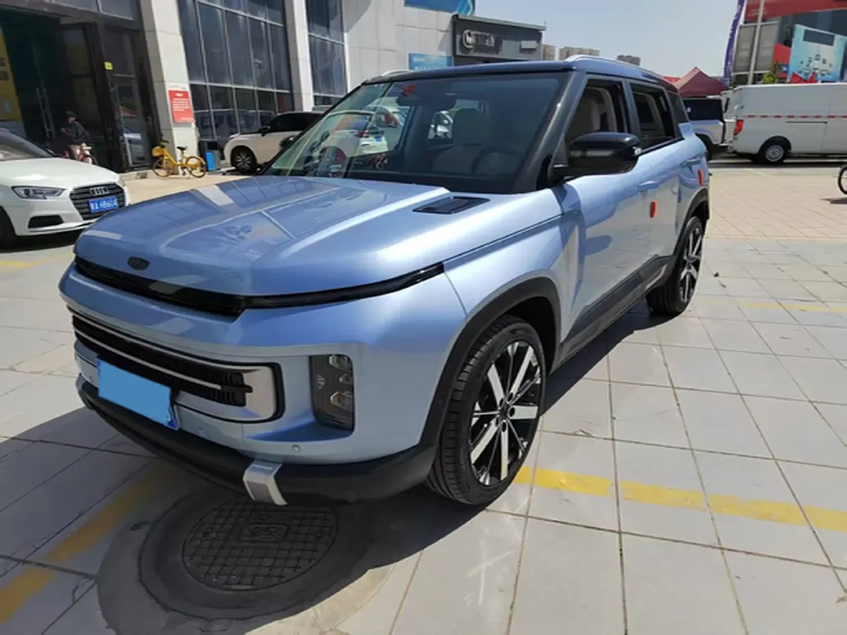 2023 Geely ICON 1.5T 181HP L4 7DCT,autocango,china used car exporter,china ev exporter,chinese used car exporter,chinese used ev exporter