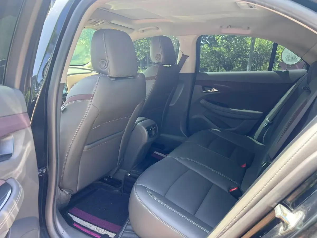 2018 Chevrolet Malibu 1.5T 170HP L4 6AT,autocango,china used car exporter,china ev exporter,chinese used car exporter,chinese used ev exporter