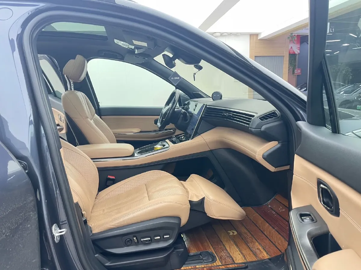 2020 NIO ES8 BEV 84KWH,autocango,china used car exporter,china ev exporter,chinese used car exporter,chinese used ev exporter