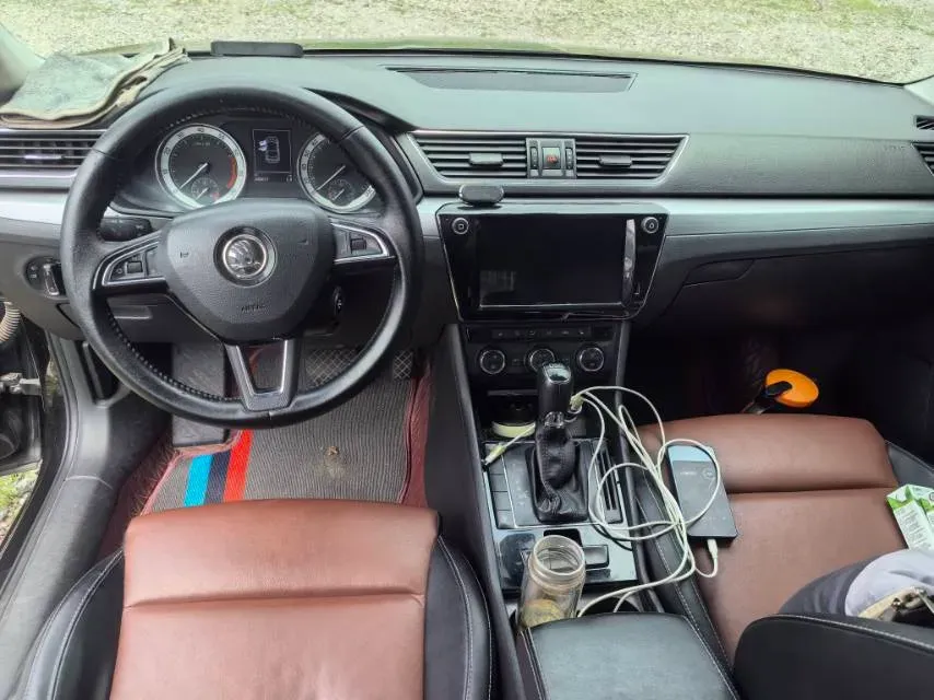 2018 Skoda Superb 1.8T 180HP L4 7DCT,autocango,china used car exporter,china ev exporter,chinese used car exporter,chinese used ev exporter