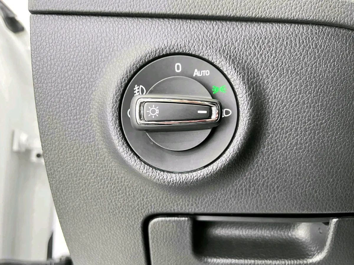 2022 Skoda Superb 1.4T 150HP L4 7DCT,autocango,china used car exporter,china ev exporter,chinese used car exporter,chinese used ev exporter