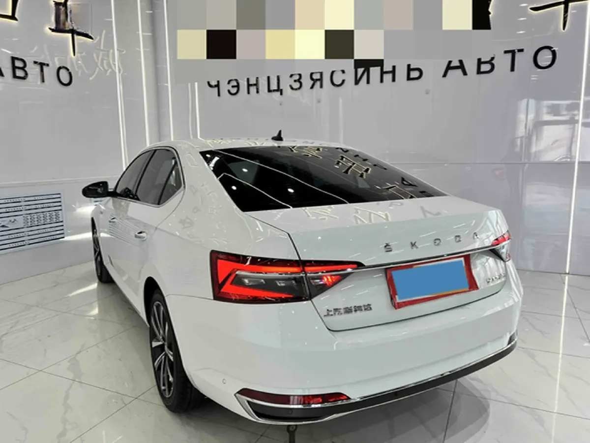 2022 Skoda Superb 1.4T 150HP L4 7DCT,autocango,china used car exporter,china ev exporter,chinese used car exporter,chinese used ev exporter