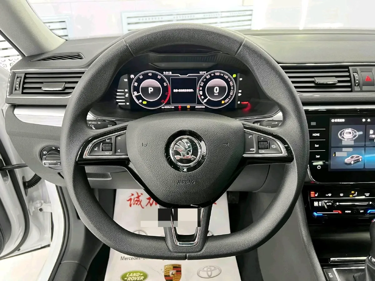 2022 Skoda Superb 1.4T 150HP L4 7DCT,autocango,china used car exporter,china ev exporter,chinese used car exporter,chinese used ev exporter