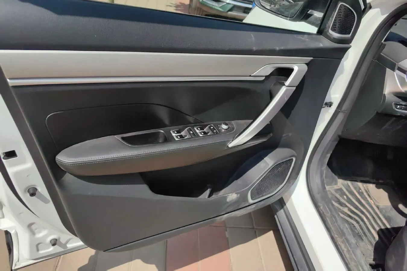 2025 Geely Coolray 1.5L 126HP L4 CVT,autocango,china used car exporter,china ev exporter,chinese used car exporter,chinese used ev exporter