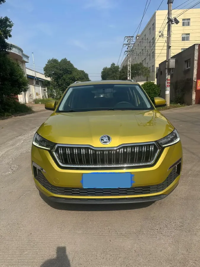 2020 Skoda Kamiq 1.2T 116HP L4 7DCT,autocango,china used car exporter,china ev exporter,chinese used car exporter,chinese used ev exporter