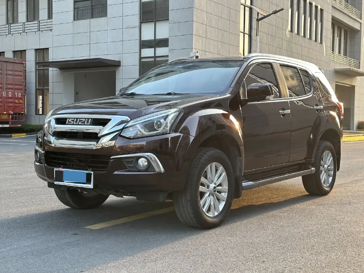 2018 Isuzu Mu-X 1.9T 163HP L4 6AT,autocango,china used car exporter,china ev exporter,chinese used car exporter,chinese used ev exporter