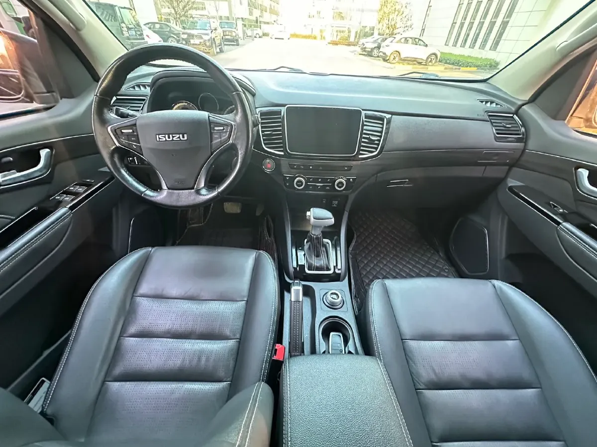 2018 Isuzu Mu-X 1.9T 163HP L4 6AT,autocango,china used car exporter,china ev exporter,chinese used car exporter,chinese used ev exporter