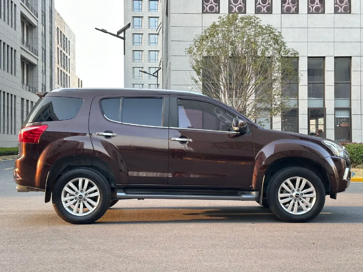 2018 Isuzu Mu-X 1.9T 163HP L4 6AT,autocango,china used car exporter,china ev exporter,chinese used car exporter,chinese used ev exporter