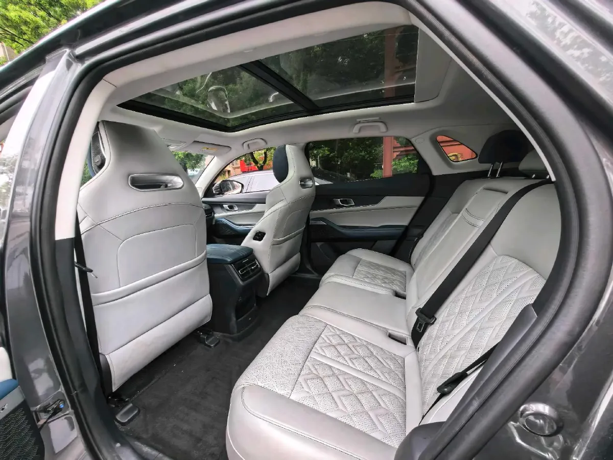 2022 Chevrolet Menlo BEV 61.1KWH,autocango,china used car exporter,china ev exporter,chinese used car exporter,chinese used ev exporter