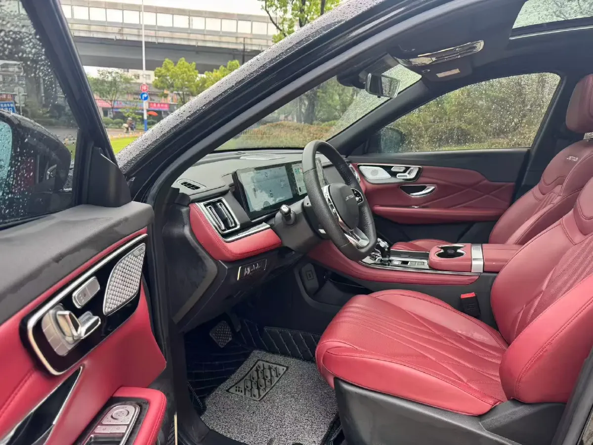 2025 Jetour X70 Plus 1.5T 184HP L4 7DCT,autocango,china used car exporter,china ev exporter,chinese used car exporter,chinese used ev exporter