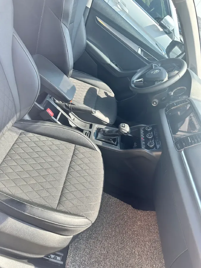 2018 Skoda Octavia 1.4T 150HP L4 7DCT,autocango,china used car exporter,china ev exporter,chinese used car exporter,chinese used ev exporter