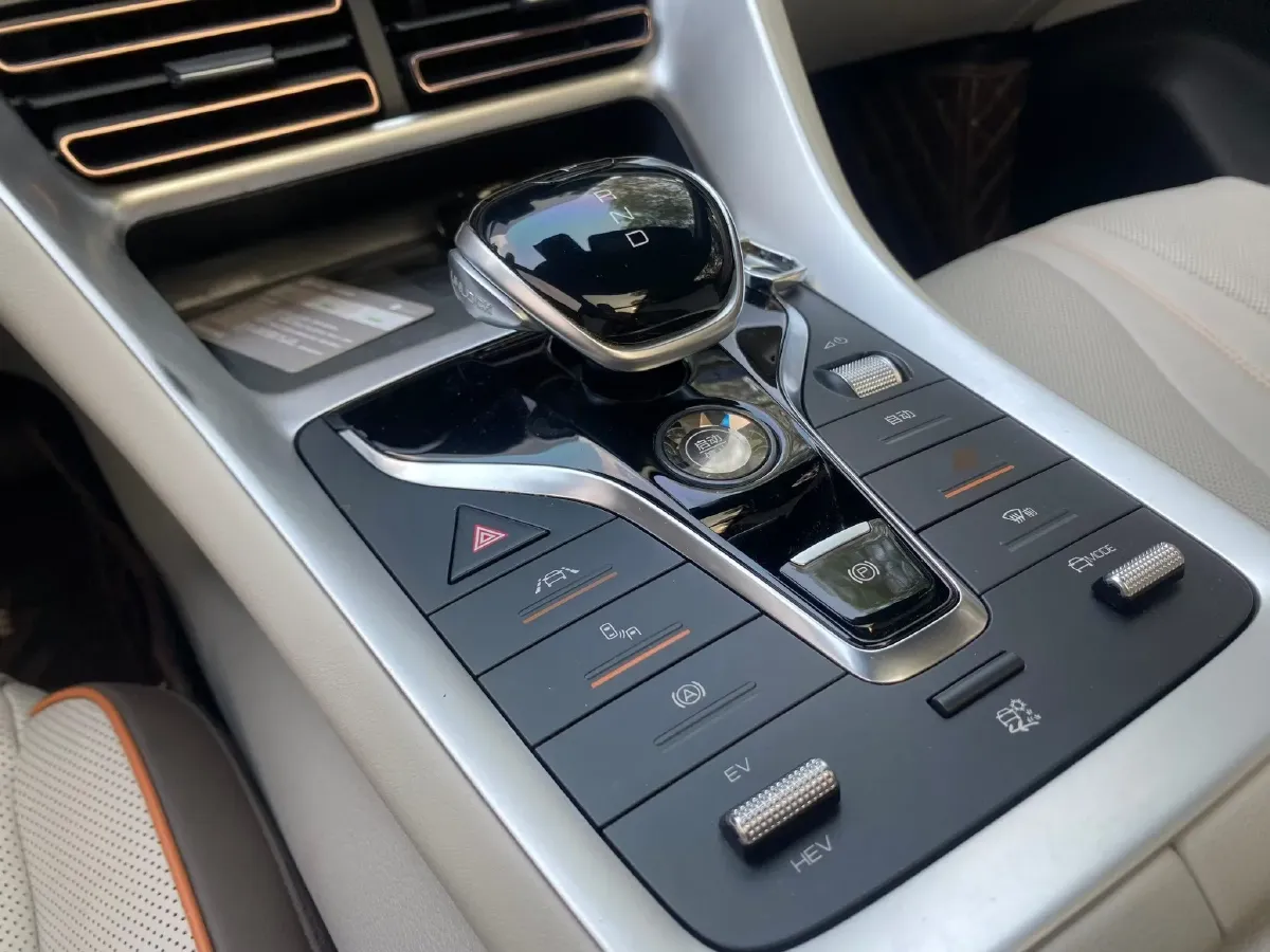 2022 LYNK&CO 03 1.5T 180HP L3 7DCT,autocango,china used car exporter,china ev exporter,chinese used car exporter,chinese used ev exporter