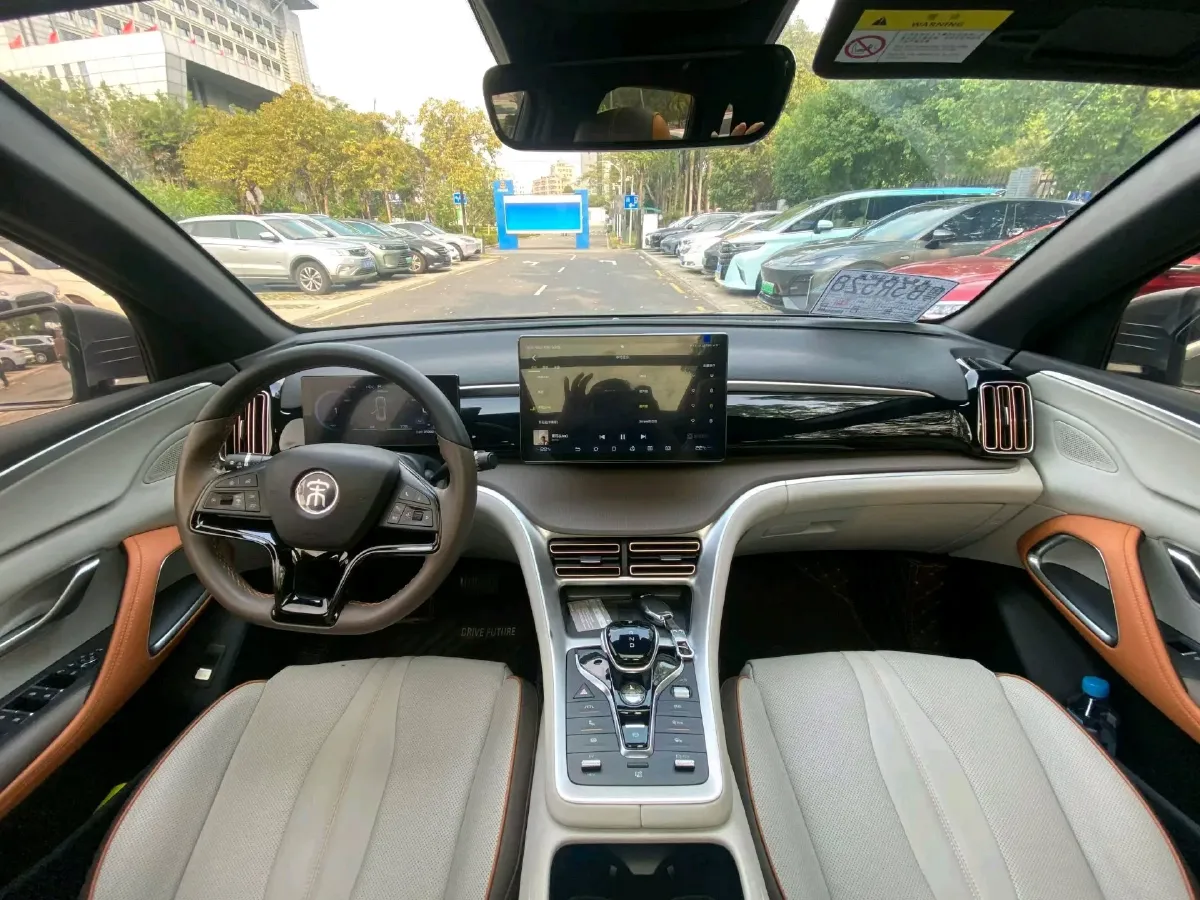 2022 LYNK&CO 03 1.5T 180HP L3 7DCT,autocango,china used car exporter,china ev exporter,chinese used car exporter,chinese used ev exporter