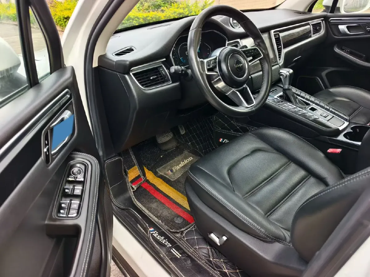 2017 Zotye SR9 2.0T 190HP L4 6DCT,autocango,china used car exporter,china ev exporter,chinese used car exporter,chinese used ev exporter