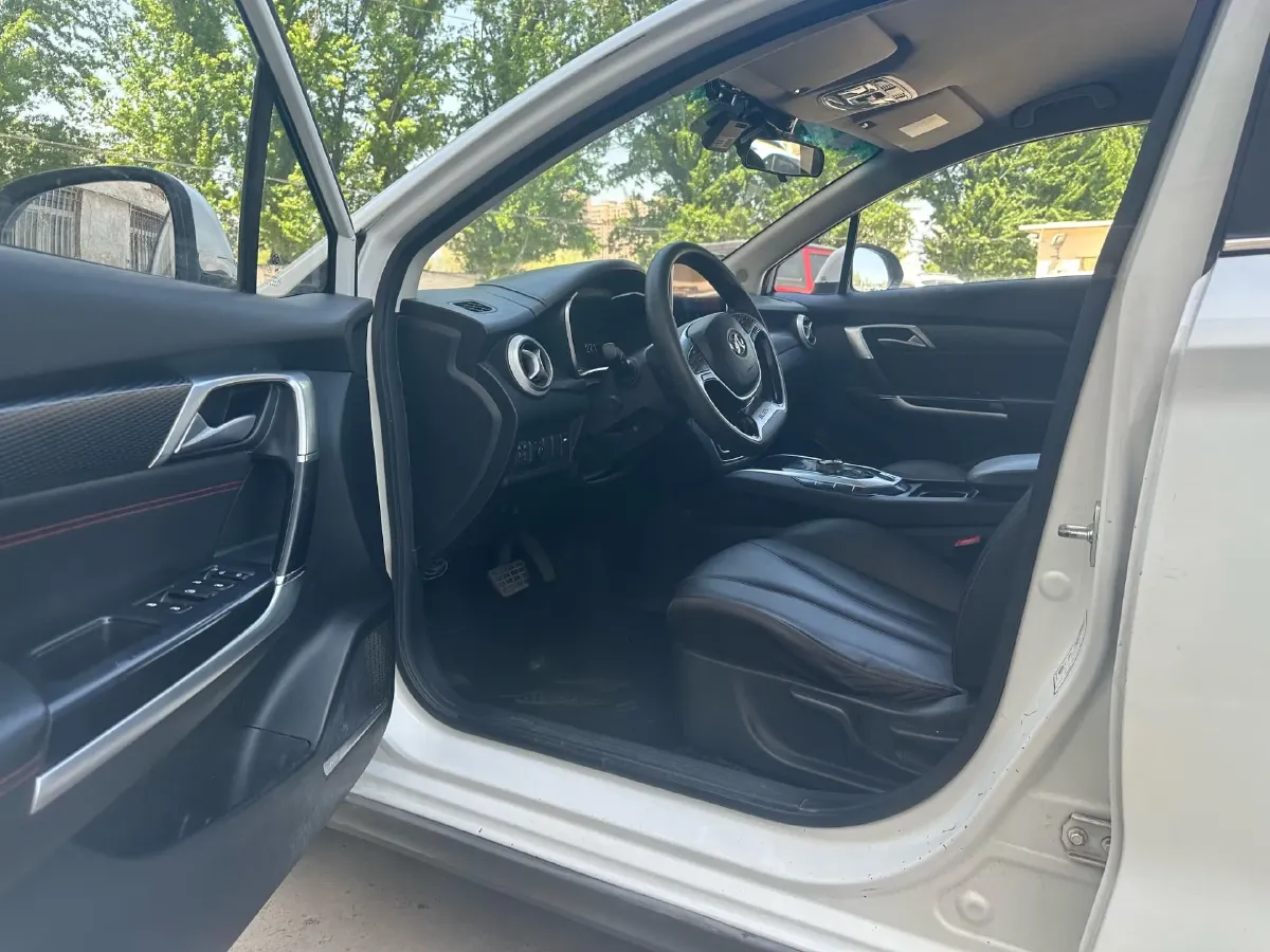 2018 KingLong KaiGe 2.7L 163HP L4 5AT,autocango,china used car exporter,china ev exporter,chinese used car exporter,chinese used ev exporter