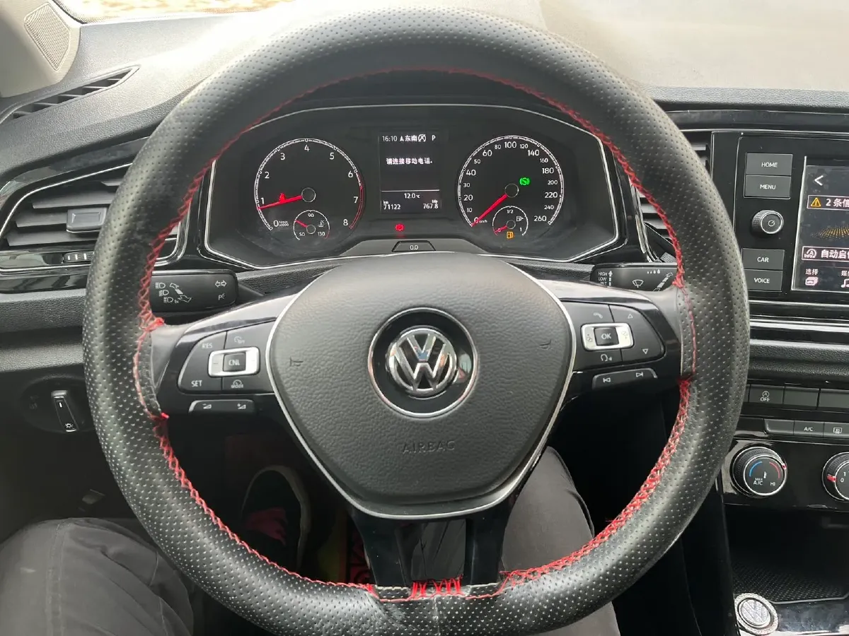 2019 Volkswagen T-Roc 1.4T 150HP L4 7DCT,autocango,china used car exporter,china ev exporter,chinese used car exporter,chinese used ev exporter