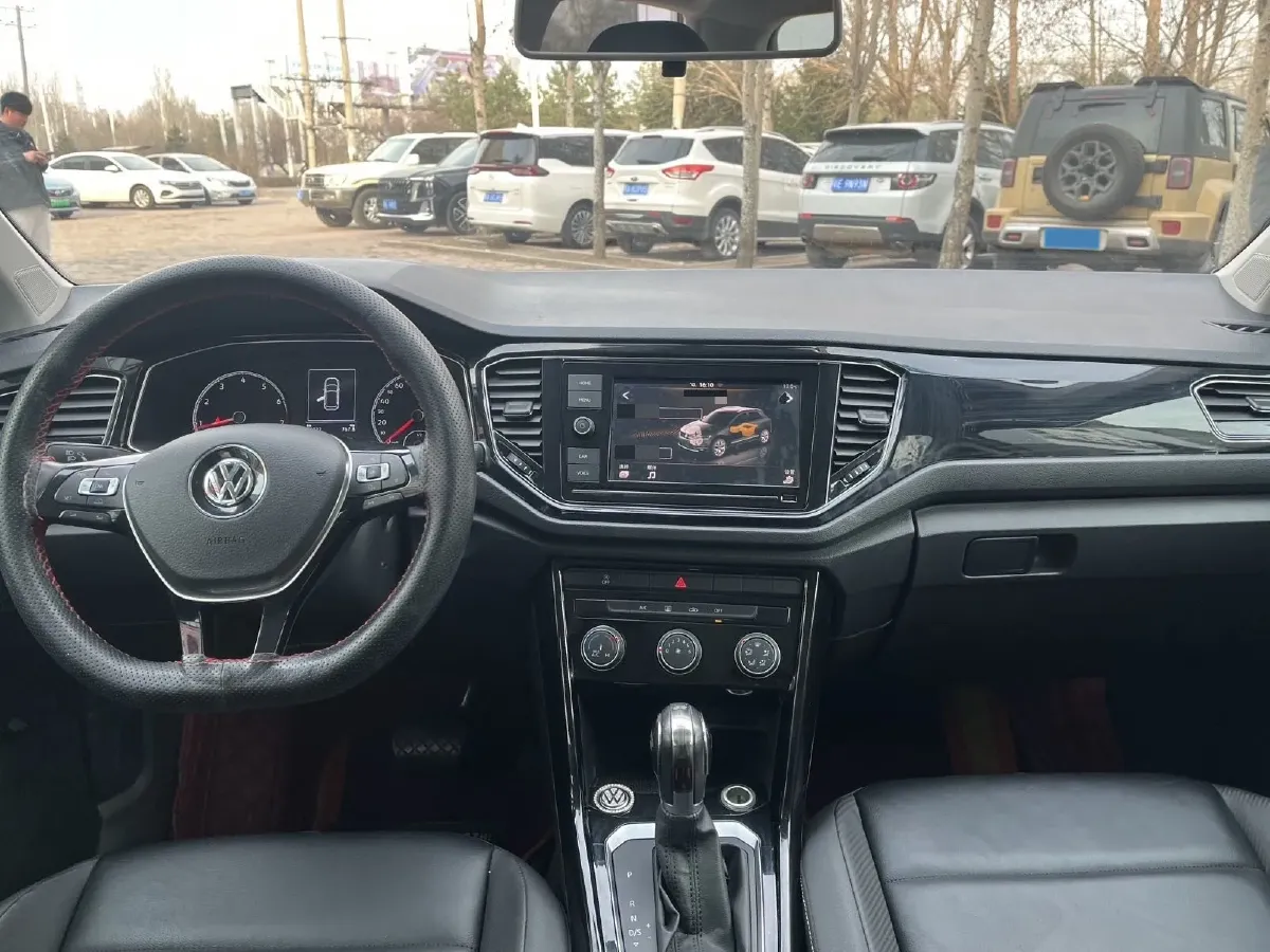 2019 Volkswagen T-Roc 1.4T 150HP L4 7DCT,autocango,china used car exporter,china ev exporter,chinese used car exporter,chinese used ev exporter