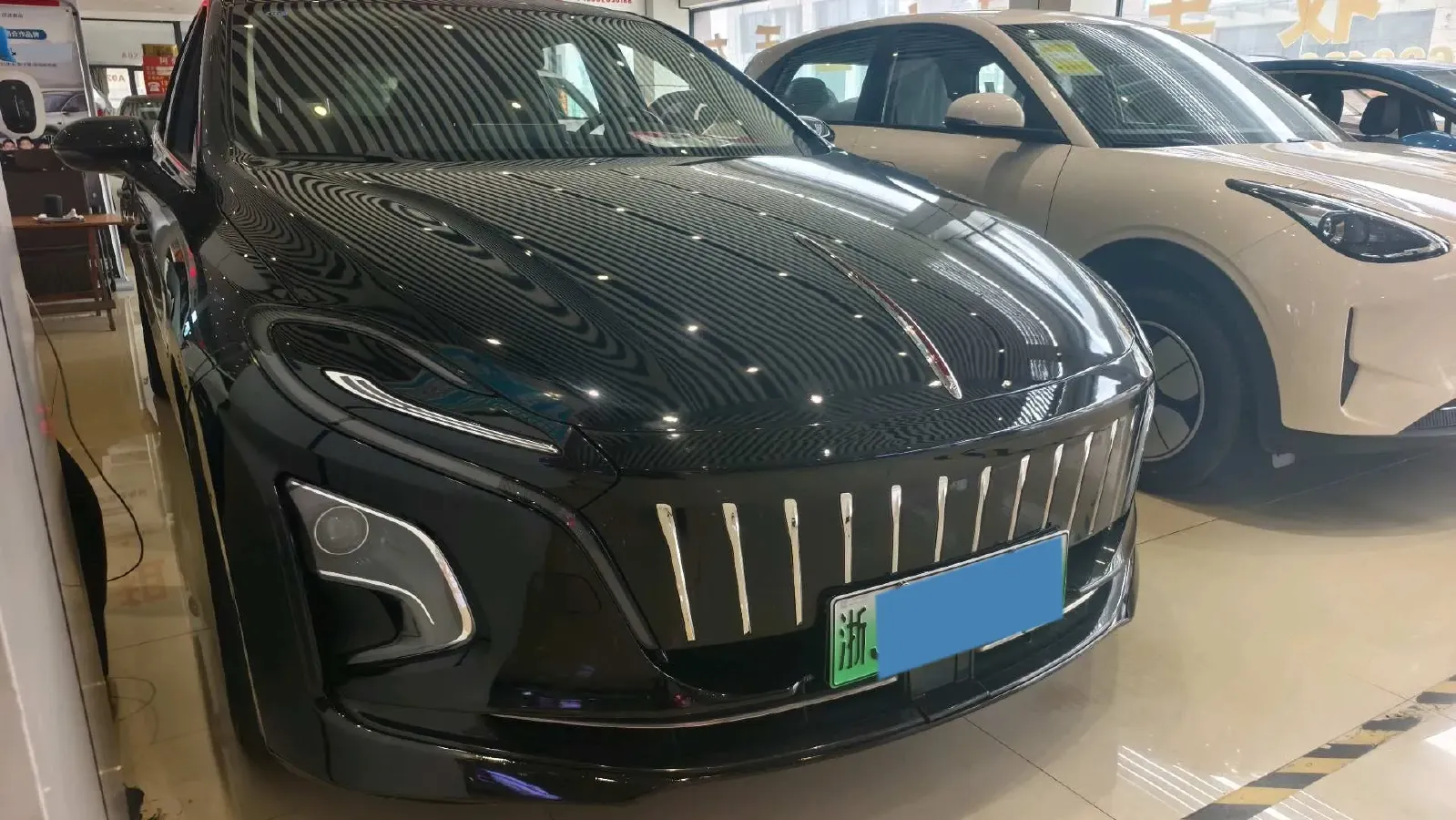 2022 HongQi E-QM5 BEV 56KWH,autocango,china used car exporter,china ev exporter,chinese used car exporter,chinese used ev exporter