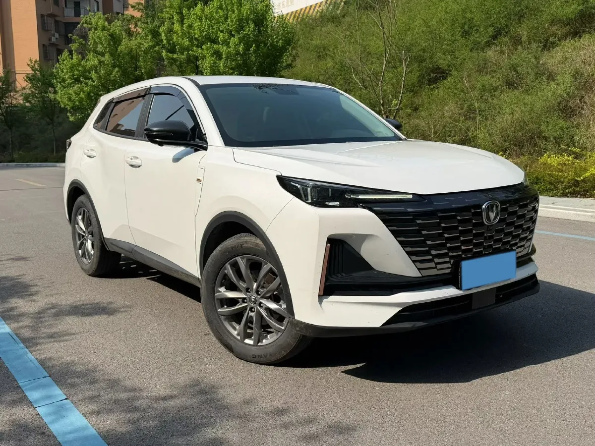 2022 ChangAn UNI-V 1.5T 188HP L4 7DCT,autocango,china used car exporter,china ev exporter,chinese used car exporter,chinese used ev exporter