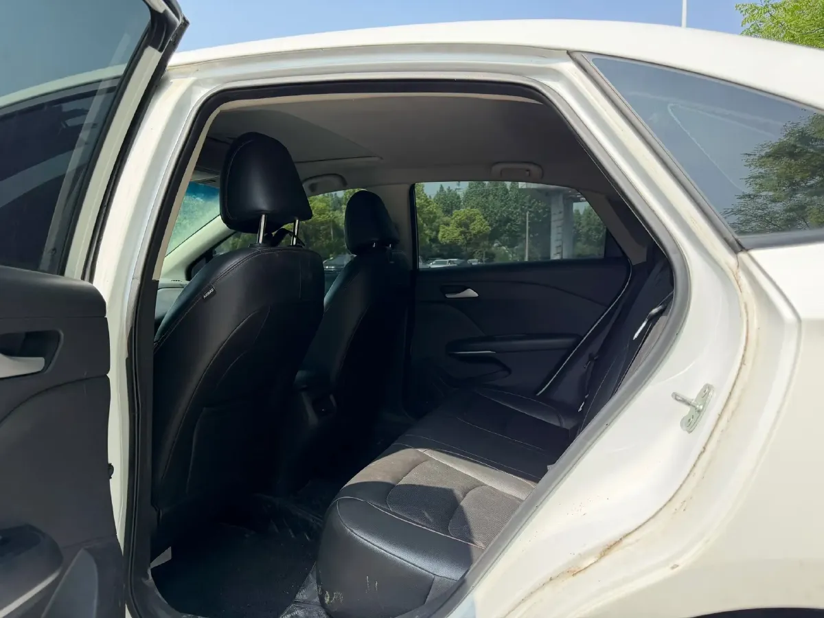 2019 Chevrolet Monza 1.0T 125HP L3 6DCT,autocango,china used car exporter,china ev exporter,chinese used car exporter,chinese used ev exporter