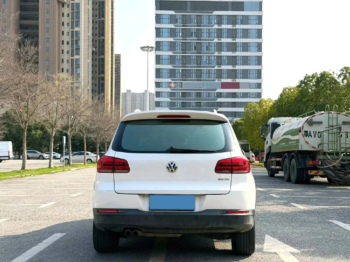 2017 Haval H9 2.0T 190HP L4 8AT,autocango,china used car exporter,china ev exporter,chinese used car exporter,chinese used ev exporter