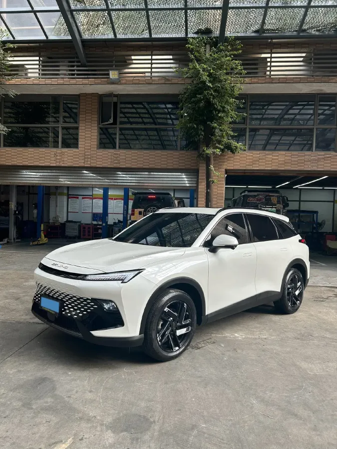 2022 BeiJing Auto Rubik 1.5T 188HP L4 7DCT,autocango,china used car exporter,china ev exporter,chinese used car exporter,chinese used ev exporter