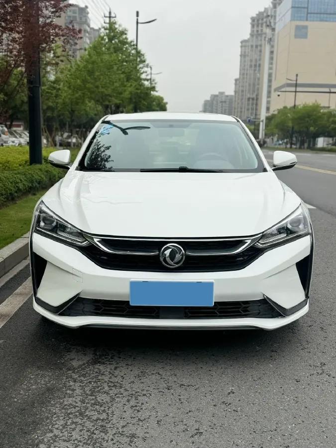 2020 DongFeng Aeolus YiXuan 1.5T 150HP L4 6DCT,autocango,china used car exporter,china ev exporter,chinese used car exporter,chinese used ev exporter