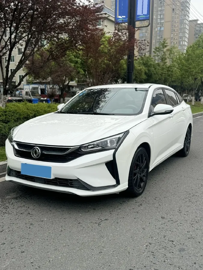 2020 DongFeng Aeolus YiXuan 1.5T 150HP L4 6DCT,autocango,china used car exporter,china ev exporter,chinese used car exporter,chinese used ev exporter