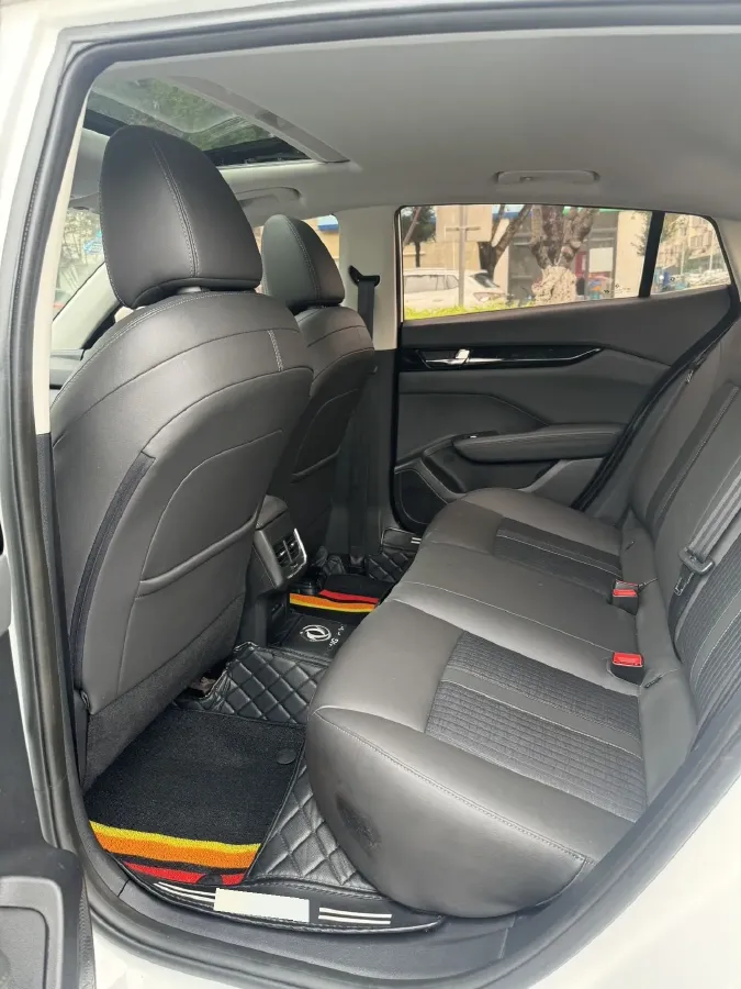 2020 DongFeng Aeolus YiXuan 1.5T 150HP L4 6DCT,autocango,china used car exporter,china ev exporter,chinese used car exporter,chinese used ev exporter