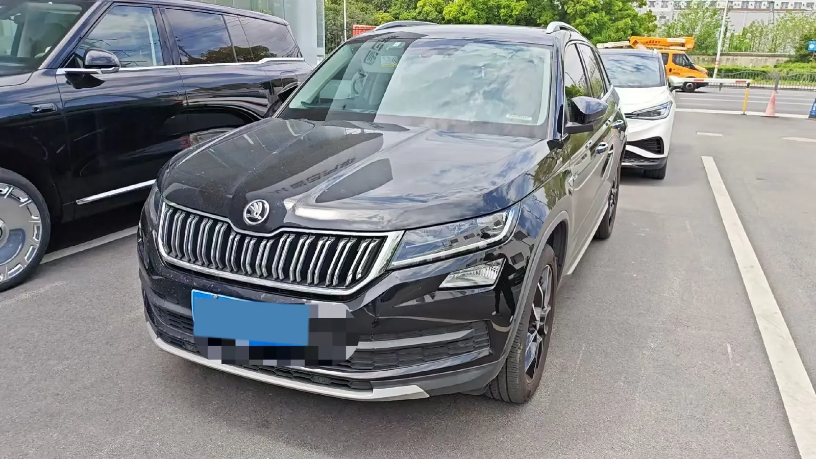 2019 Skoda Superb 2.0T 220HP L4 7DCT,autocango,china used car exporter,china ev exporter,chinese used car exporter,chinese used ev exporter
