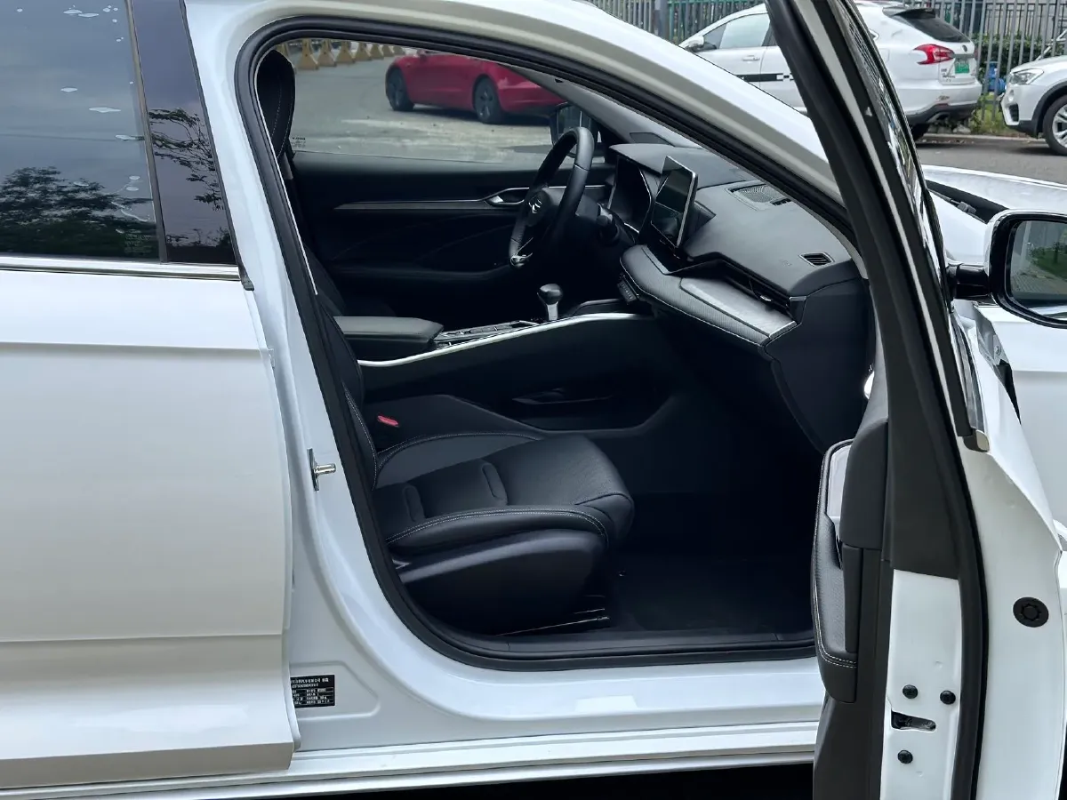 2021 Geely Preface 2.0T 190HP L4 7DCT,autocango,china used car exporter,china ev exporter,chinese used car exporter,chinese used ev exporter