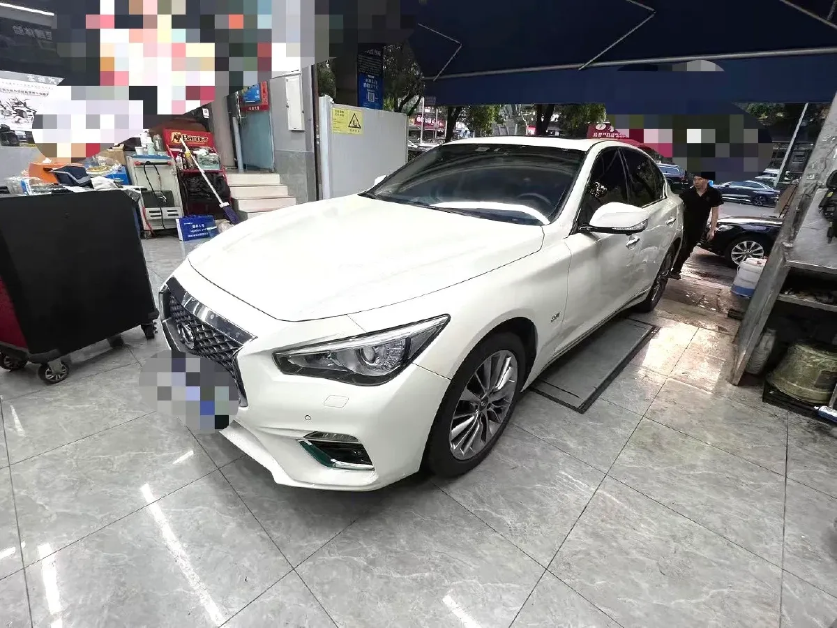 2018 Jeep Grand Commander 2.0T 265HP L4 9AT,autocango,china used car exporter,china ev exporter,chinese used car exporter,chinese used ev exporter