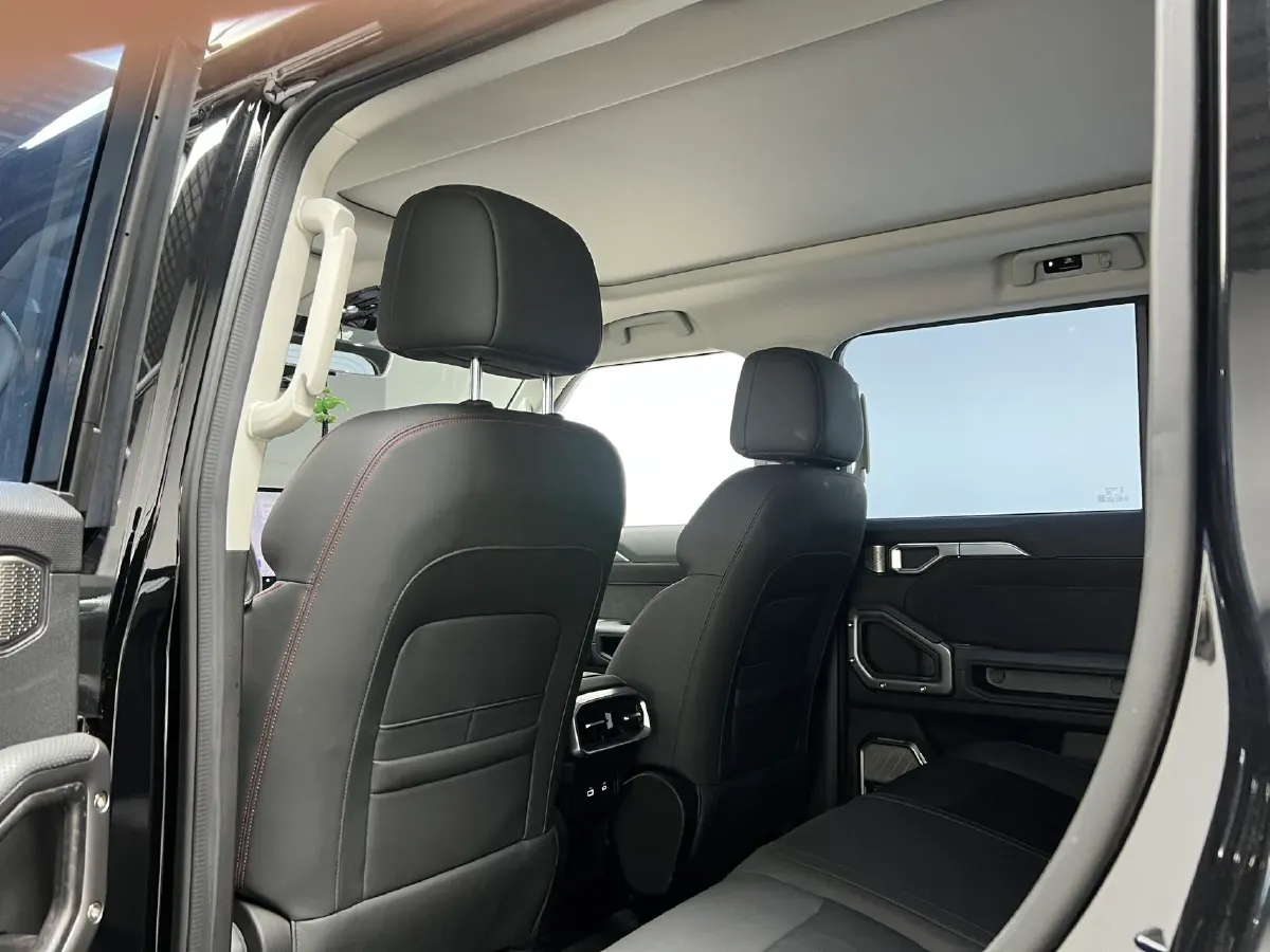 2023 Jetour Traveller 1.5T 184HP L4 7DCT,autocango,china used car exporter,china ev exporter,chinese used car exporter,chinese used ev exporter