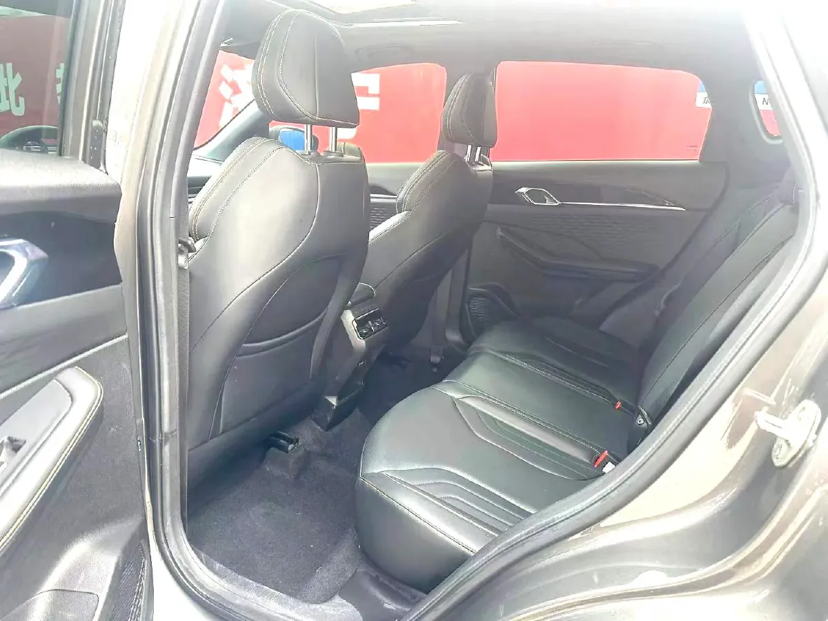 2025 Geely Coolray 1.5T 181HP L4 7DCT,autocango,china used car exporter,china ev exporter,chinese used car exporter,chinese used ev exporter