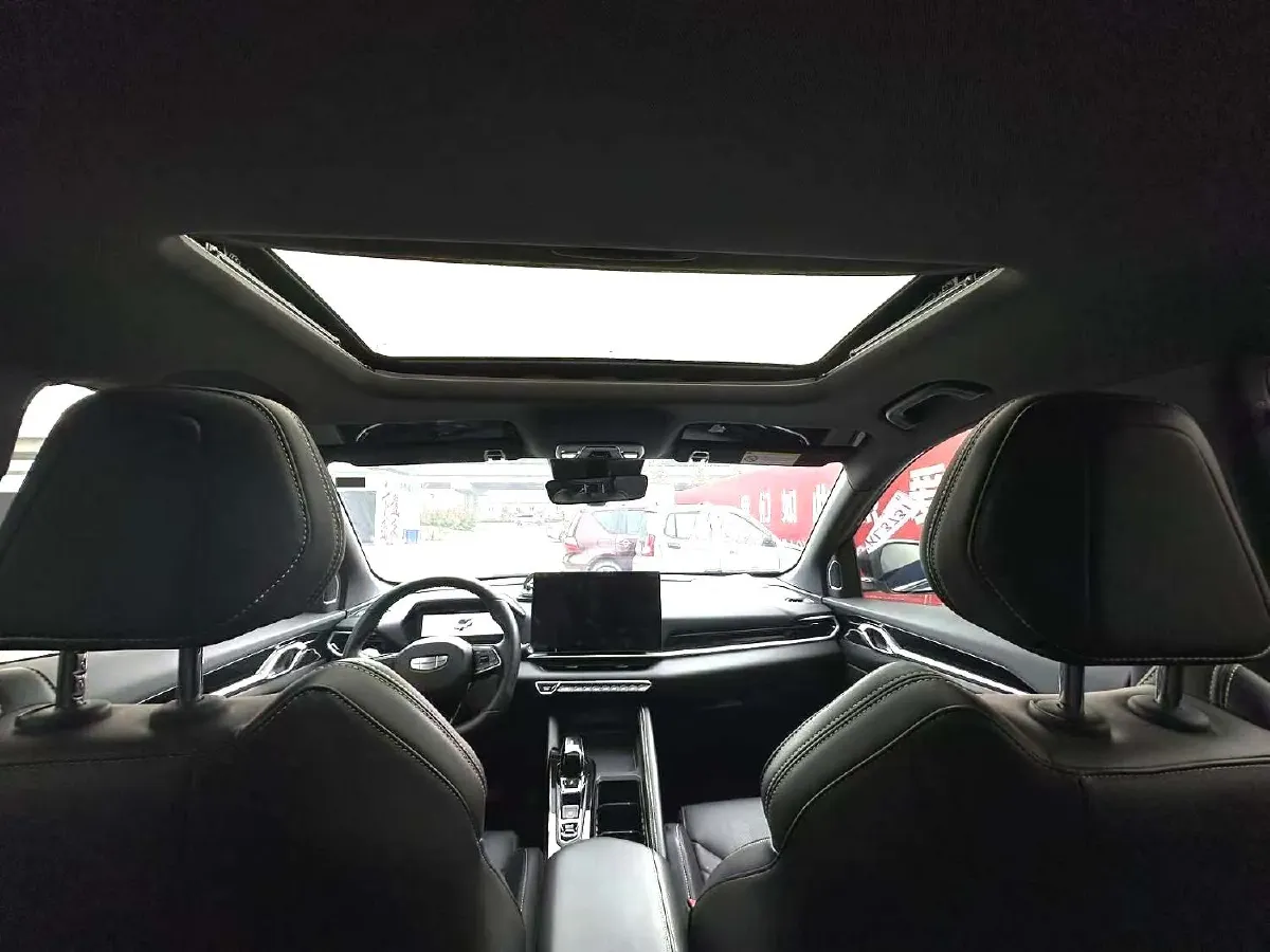 2025 Geely Coolray 1.5T 181HP L4 7DCT,autocango,china used car exporter,china ev exporter,chinese used car exporter,chinese used ev exporter