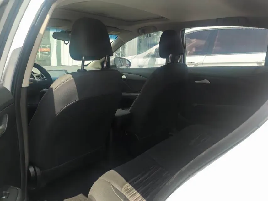 2019 Chevrolet Cavalier 1.5L 113HP L4 6AT,autocango,china used car exporter,china ev exporter,chinese used car exporter,chinese used ev exporter