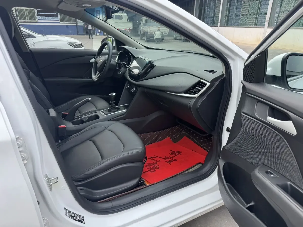 2019 Chevrolet Cavalier 1.5L 113HP L4 5MT,autocango,china used car exporter,china ev exporter,chinese used car exporter,chinese used ev exporter