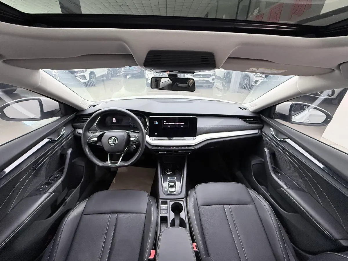 2021 Skoda Octavia 1.4T 150HP L4 7DCT,autocango,china used car exporter,china ev exporter,chinese used car exporter,chinese used ev exporter