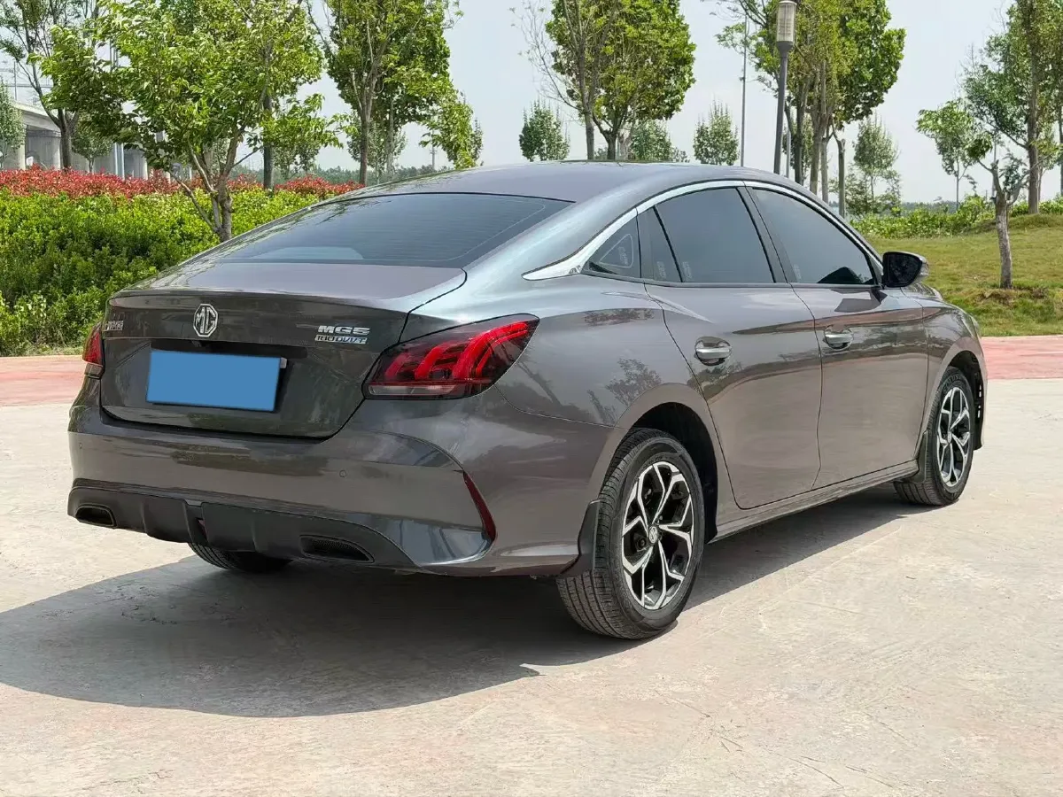 2023 MG 5 1.5L 129HP L4 5MT,autocango,china used car exporter,china ev exporter,chinese used car exporter,chinese used ev exporter