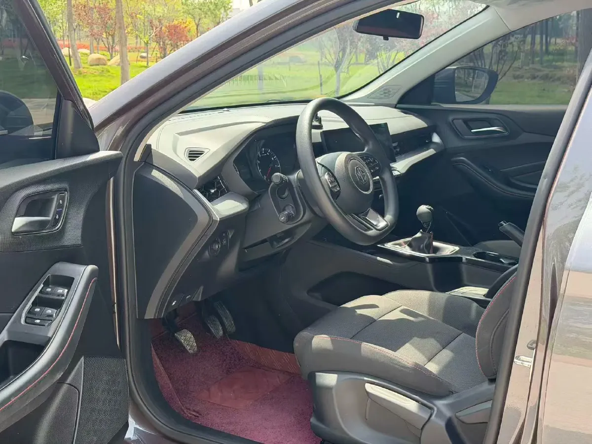 2023 MG 5 1.5L 129HP L4 5MT,autocango,china used car exporter,china ev exporter,chinese used car exporter,chinese used ev exporter