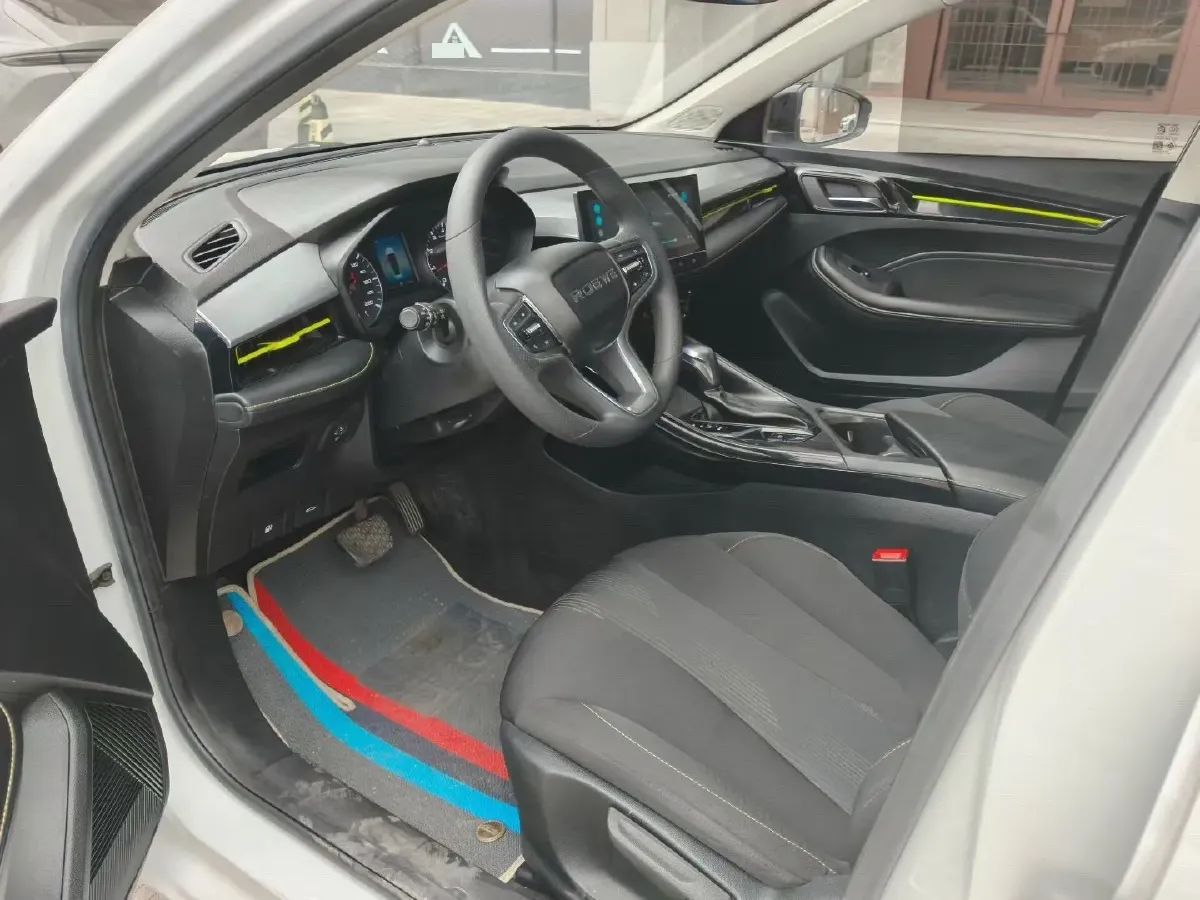 2021 Roewe i5 1.5L 120HP L4 CVT,autocango,china used car exporter,china ev exporter,chinese used car exporter,chinese used ev exporter