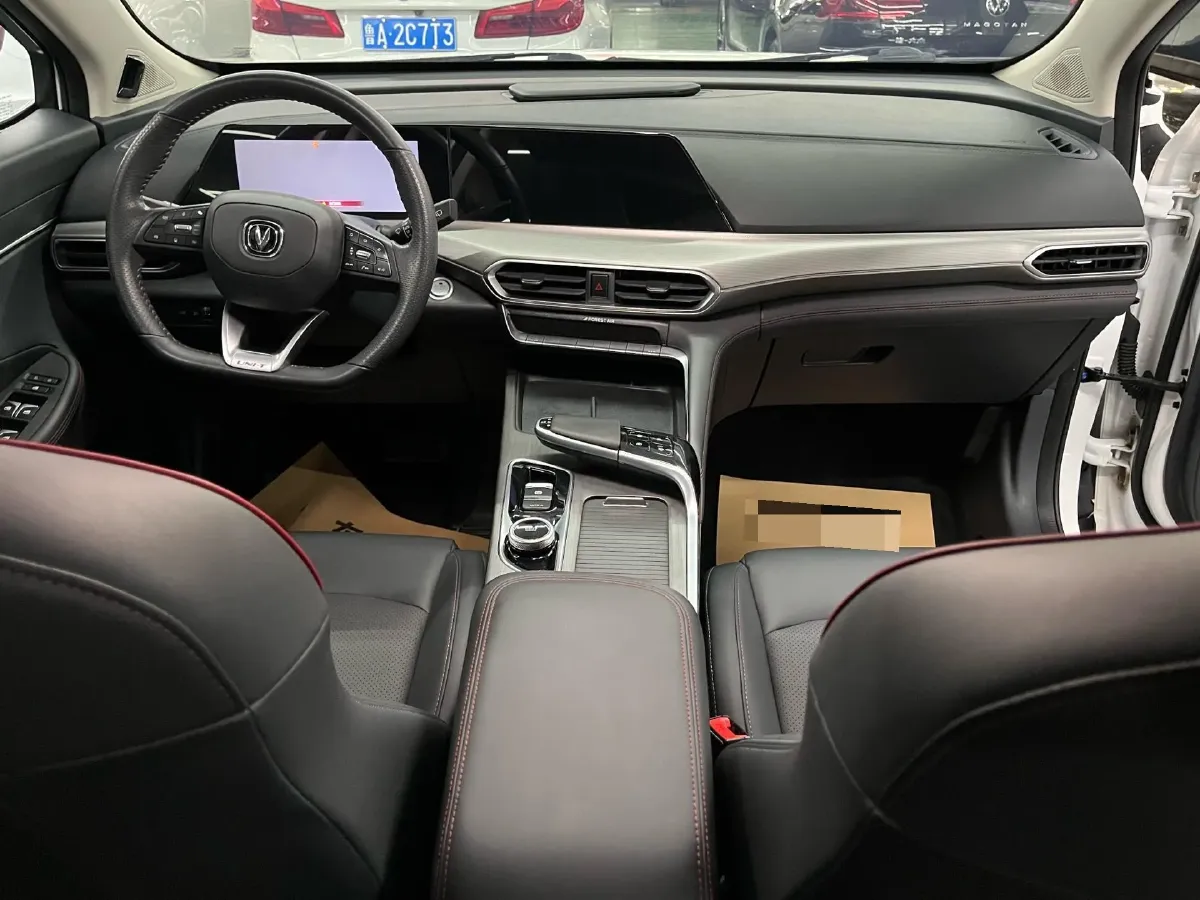 2020 ChangAn UNI-T 1.5T 180HP L4 7DCT,autocango,china used car exporter,china ev exporter,chinese used car exporter,chinese used ev exporter