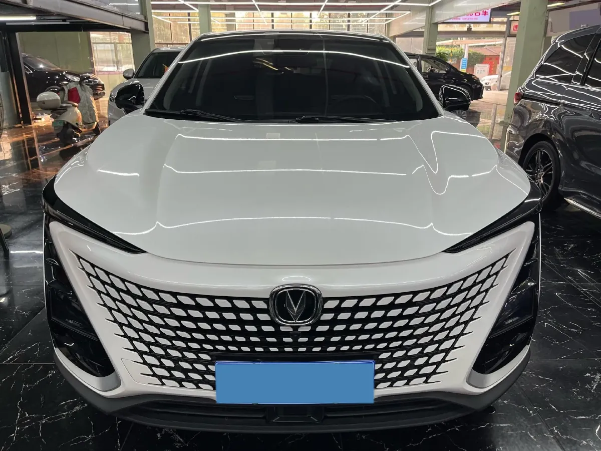 2020 ChangAn UNI-T 1.5T 180HP L4 7DCT,autocango,china used car exporter,china ev exporter,chinese used car exporter,chinese used ev exporter