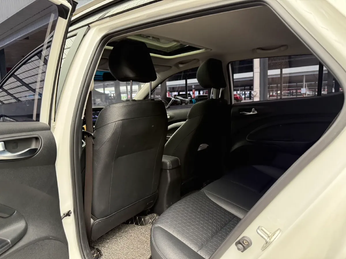 2019 Kia KX1 1.4L 100HP L4 6AT,autocango,china used car exporter,china ev exporter,chinese used car exporter,chinese used ev exporter