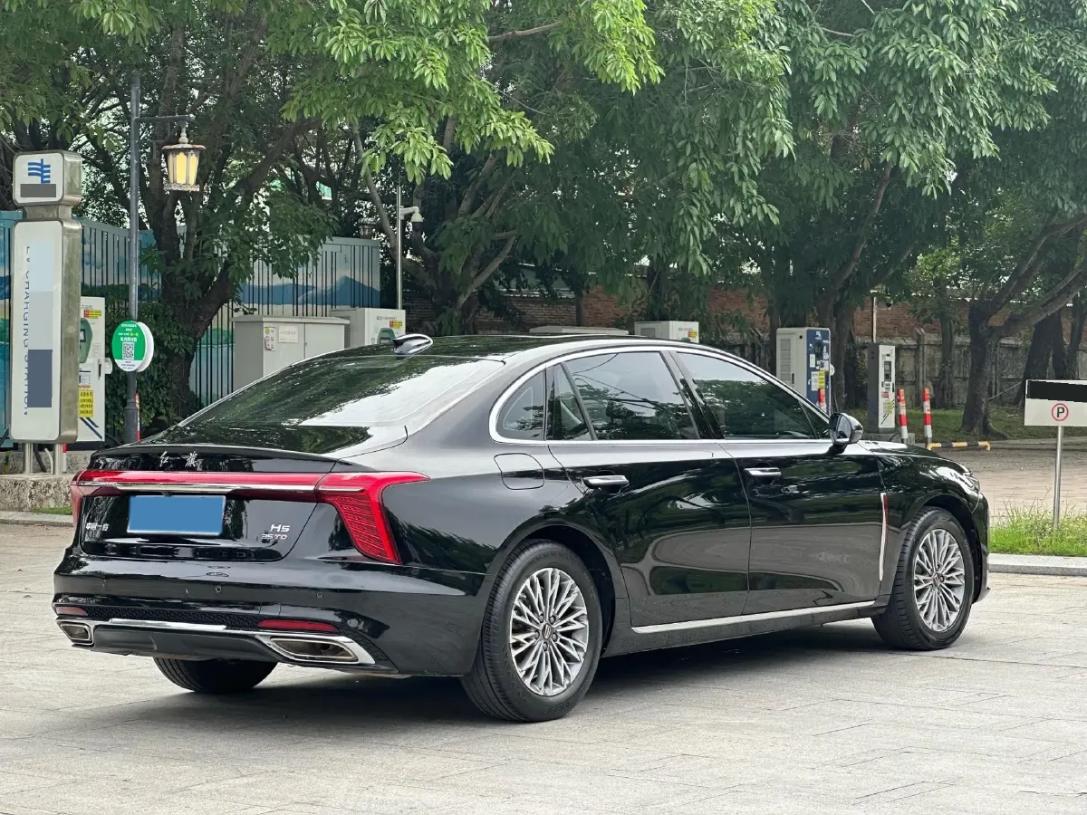 2023 HongQi H5 1.5T 169HP L4 7DCT,autocango,china used car exporter,china ev exporter,chinese used car exporter,chinese used ev exporter