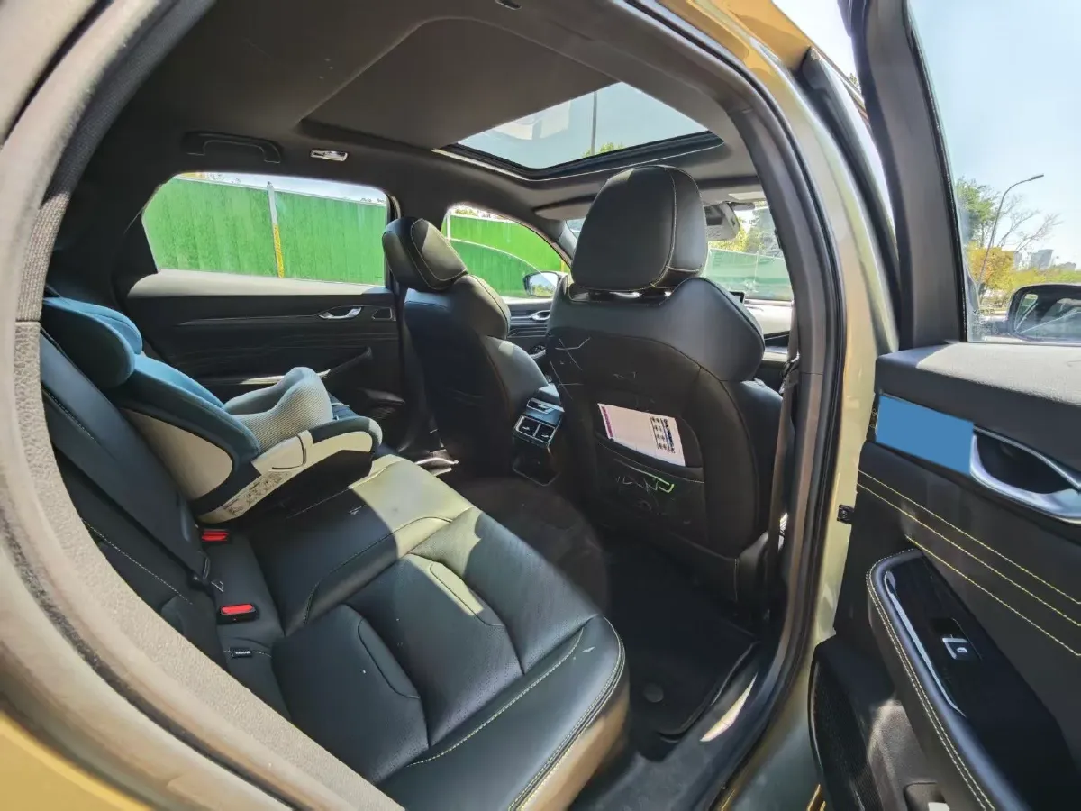 2023 Geely Preface 1.5T 181HP L4 7DCT,autocango,china used car exporter,china ev exporter,chinese used car exporter,chinese used ev exporter