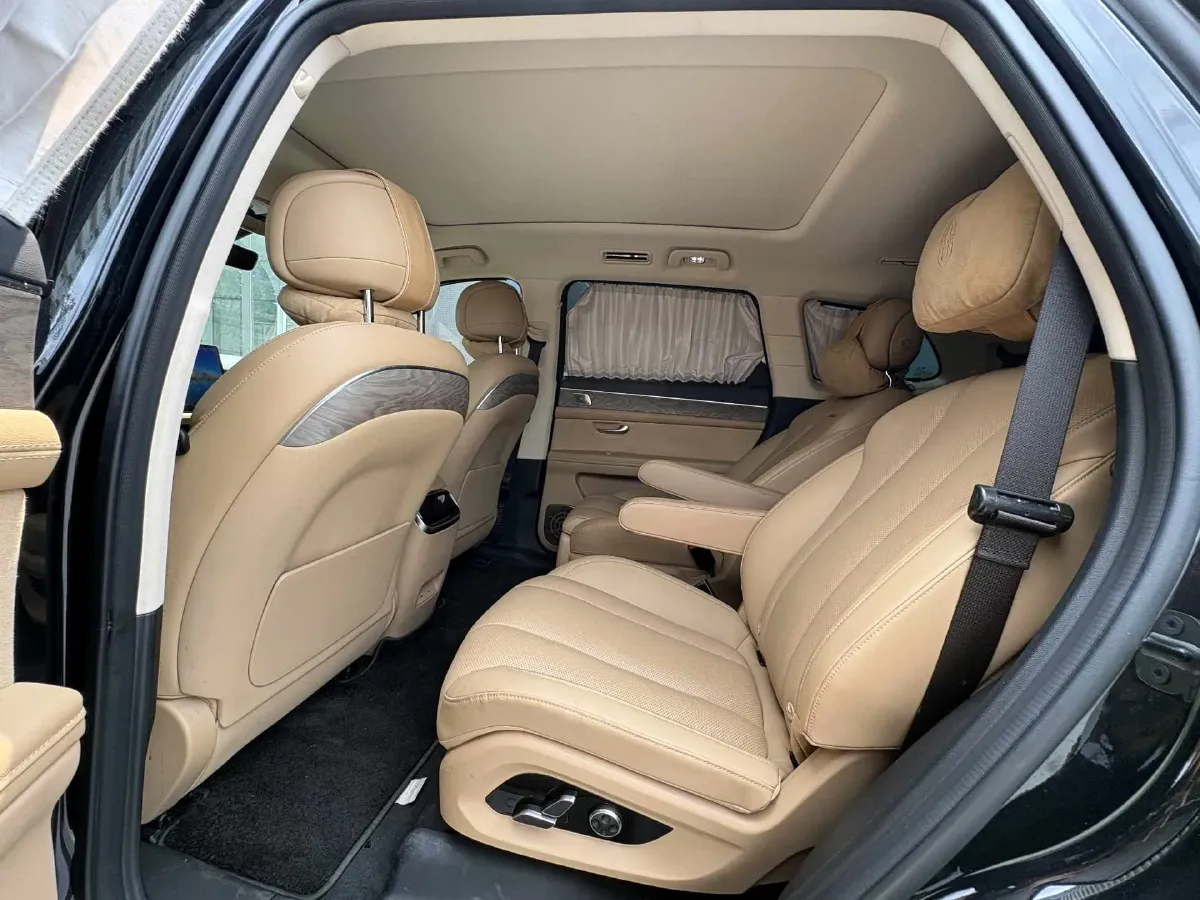 2022 Volvo S60 2.0T 197HP L4 8AT,autocango,china used car exporter,china ev exporter,chinese used car exporter,chinese used ev exporter