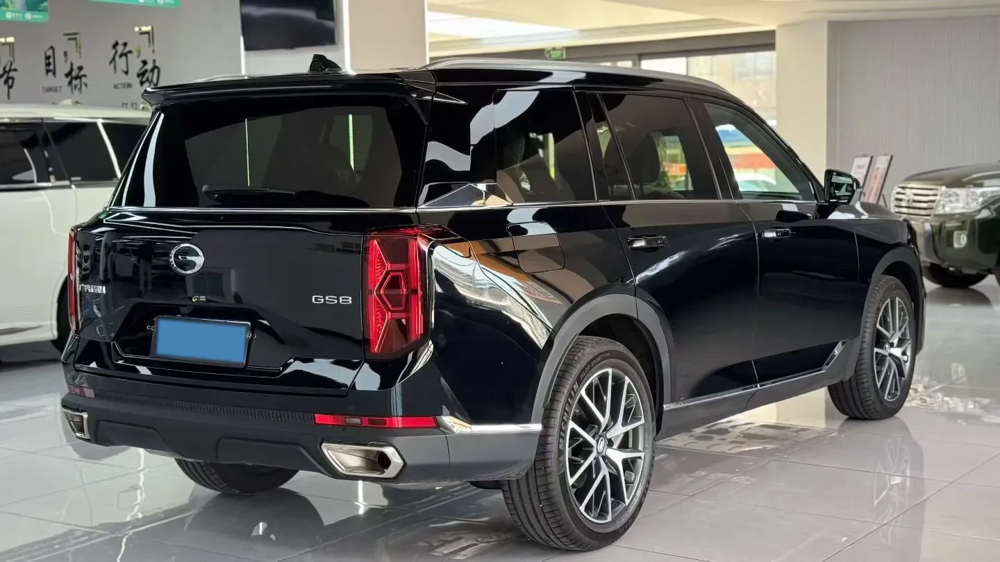 2025 GAC Trumpchi GS8 2.0T 252HP L4 8AT,autocango,china used car exporter,china ev exporter,chinese used car exporter,chinese used ev exporter